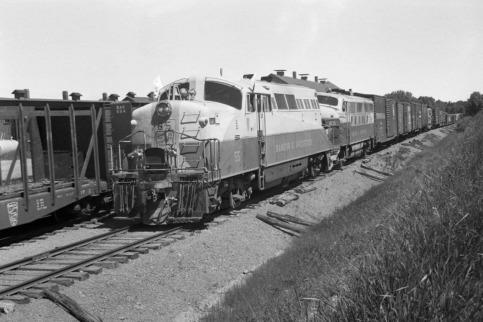 BAR BL2 #55 & F3 #45 with a freight at Ashland, ME in 1960. BAR BL2 #55 & F3 #45 with a freight at Ashland, ME in 1960.