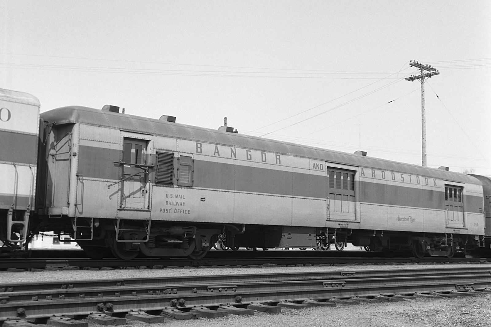 BAR Baggage / RPO #569 on the Aroostook Flyer@ Millinocket, ME on 4/22/1954. (8x12) BAR Baggage / RPO #569 on the Aroostook Flyer@ Millinocket, ME on 4/22/1954. (8x12)