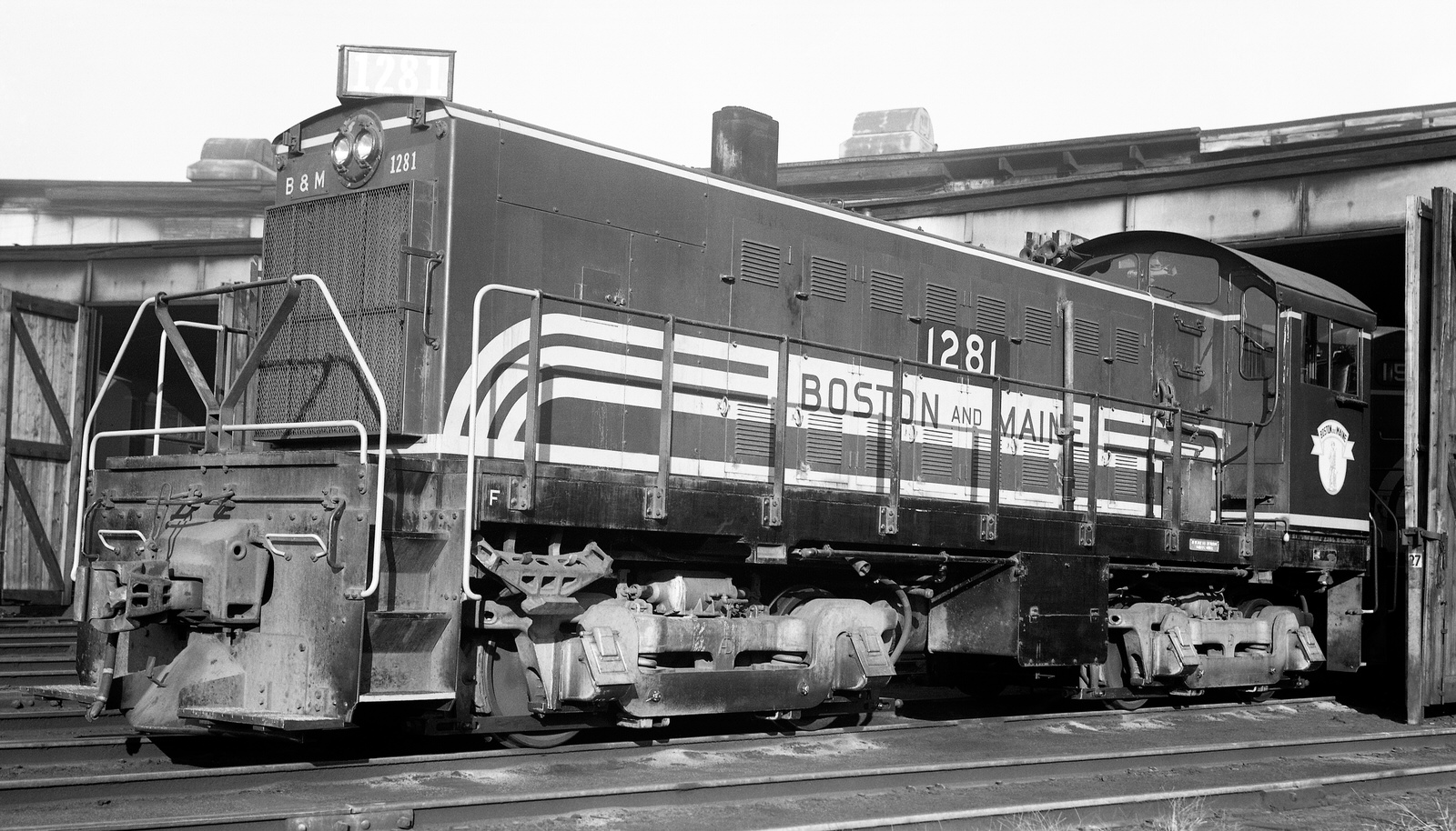 Boston & Maine S5M #1281 (ex-861) @ Boston, MA on 8/16/63. (8x14)