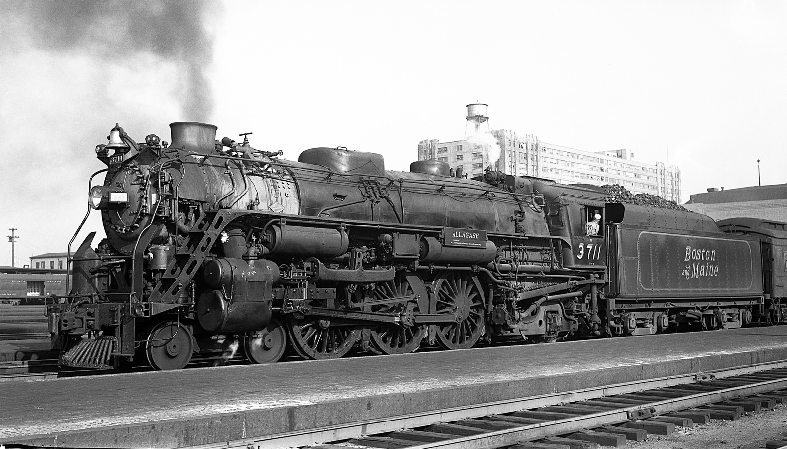 Boston & Maine 4-6-2 #3711 "Allagash" at Boston, MA on 9/12/1947. (8x14) Boston & Maine 4-6-2 #3711 "Allagash" at Boston, MA on 9/12/1947. (8x14)
