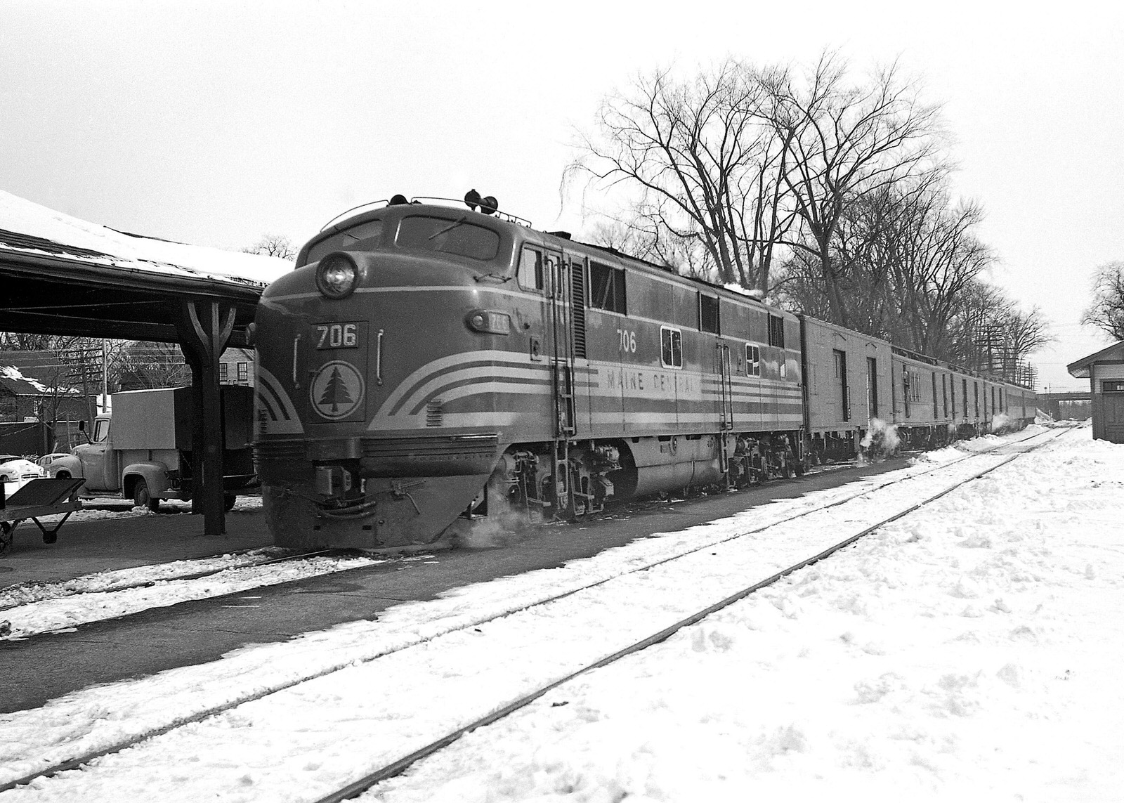 Maine Central E7A #706 at Brunswick, ME during 3/1959 Maine Central E7A #706 at Brunswick, ME during 3/1959