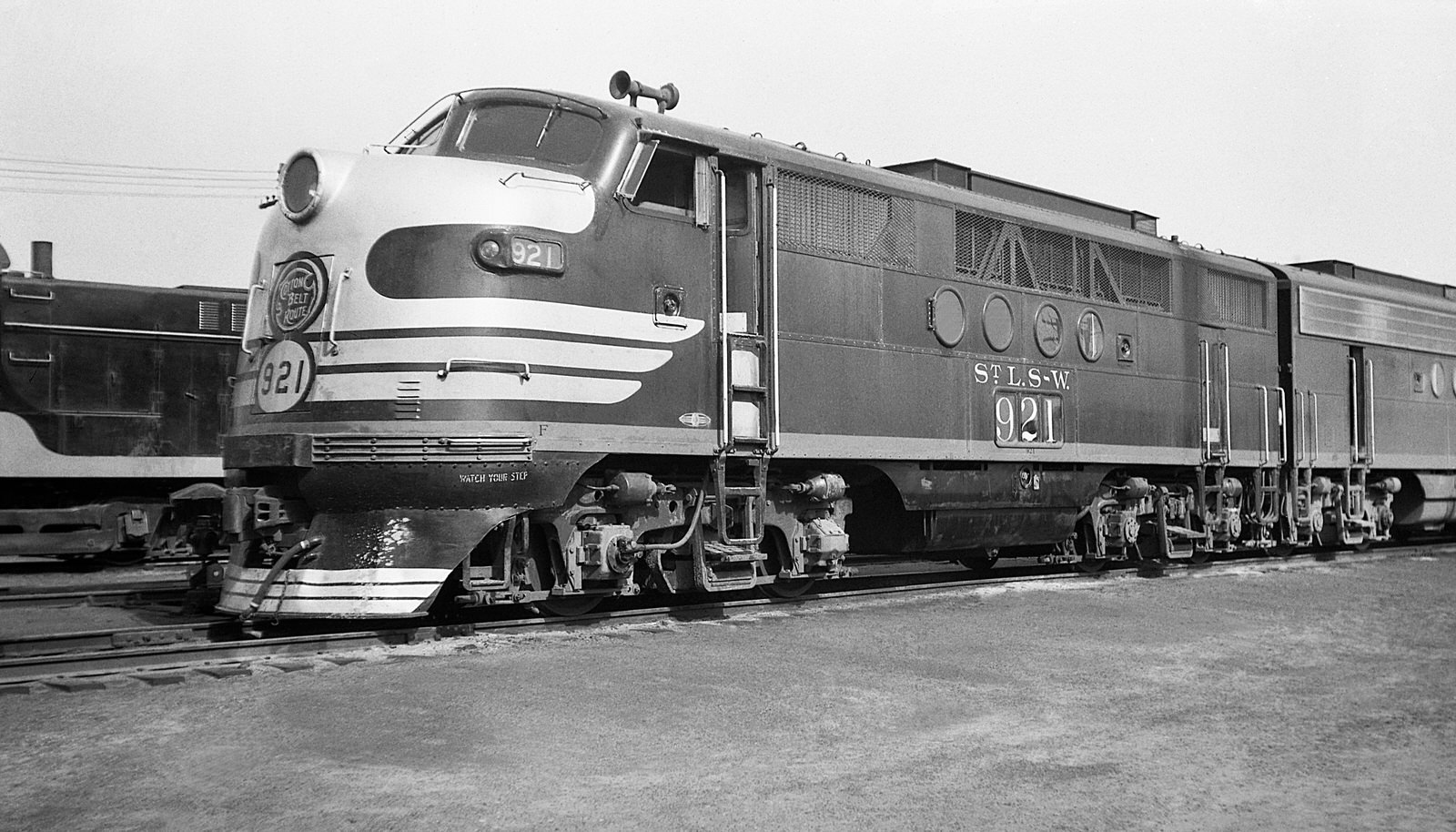 SSW F7A #921 at Valley Junction, IL pm April 3, 1956. (8x14) SSW F7A #921 at Valley Junction, IL pm April 3, 1956. (8x14)