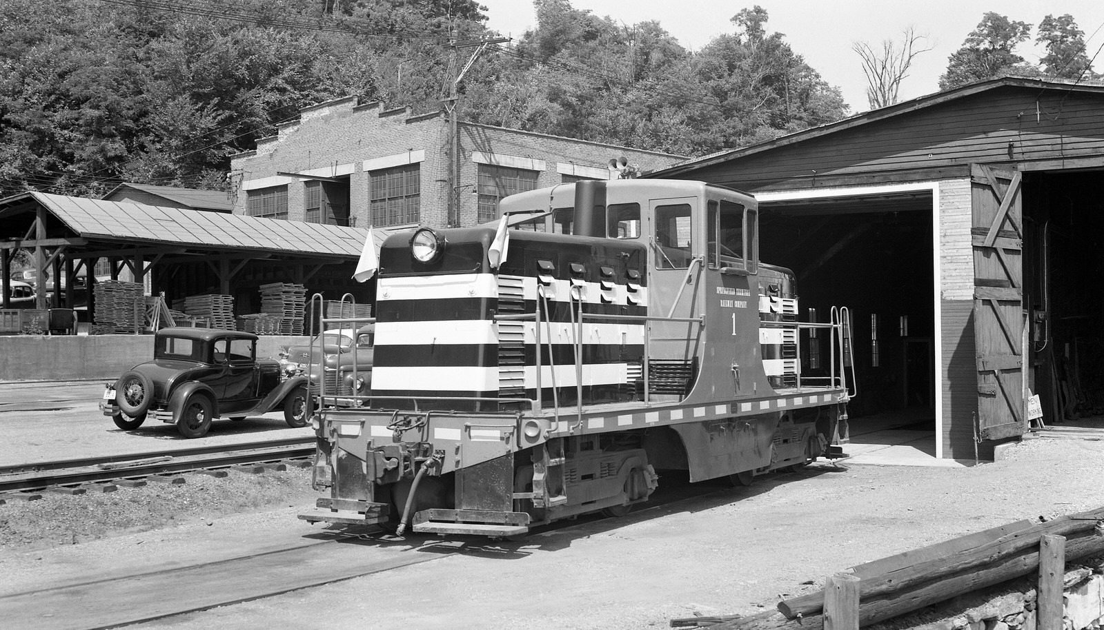 Springfield Terminal 44T #1 @ Springfield, VT on 8/8/57. (8x14) Springfield Terminal 44T #1 @ Springfield, VT on 8/8/57. (8x14)