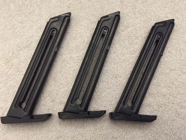 3 FACTORY RUGER LATE MODEL MKIII .22  MAGAZINES-img-0