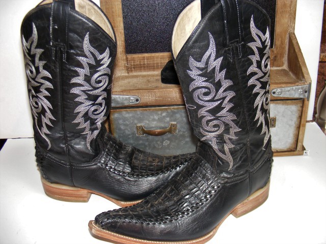 botas vaqueras con diamantes