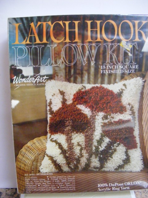 Wonderart Magic Mushrooms Latch Hook Pillow Kit 15 X 15 Square
